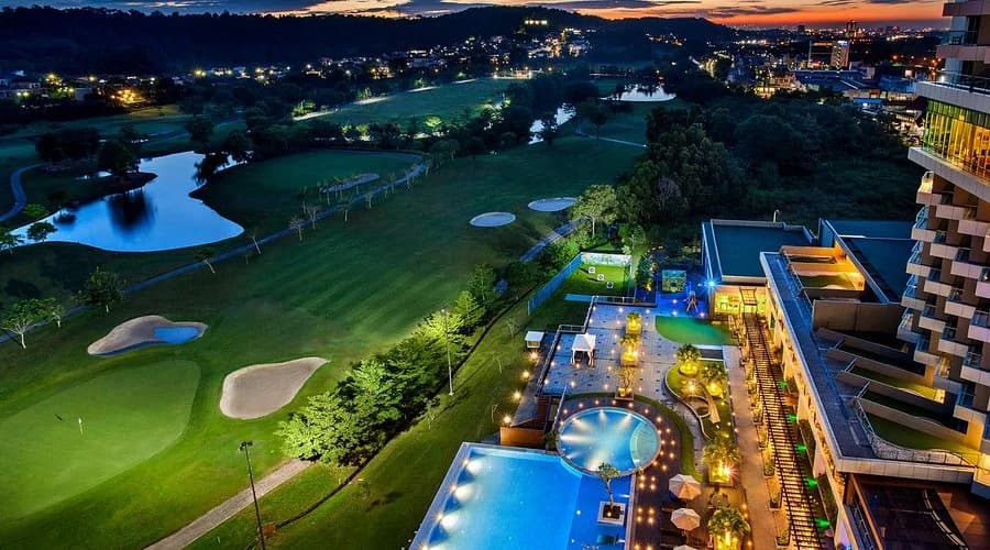 Radisson Golf & Convention Center