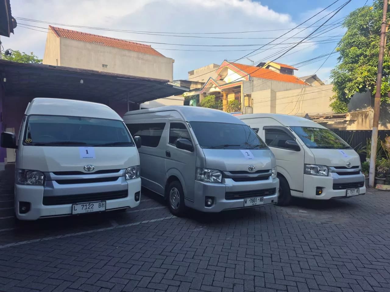 Toyota Hiace Commuter