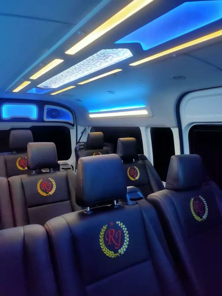 Toyota Hiace Premio